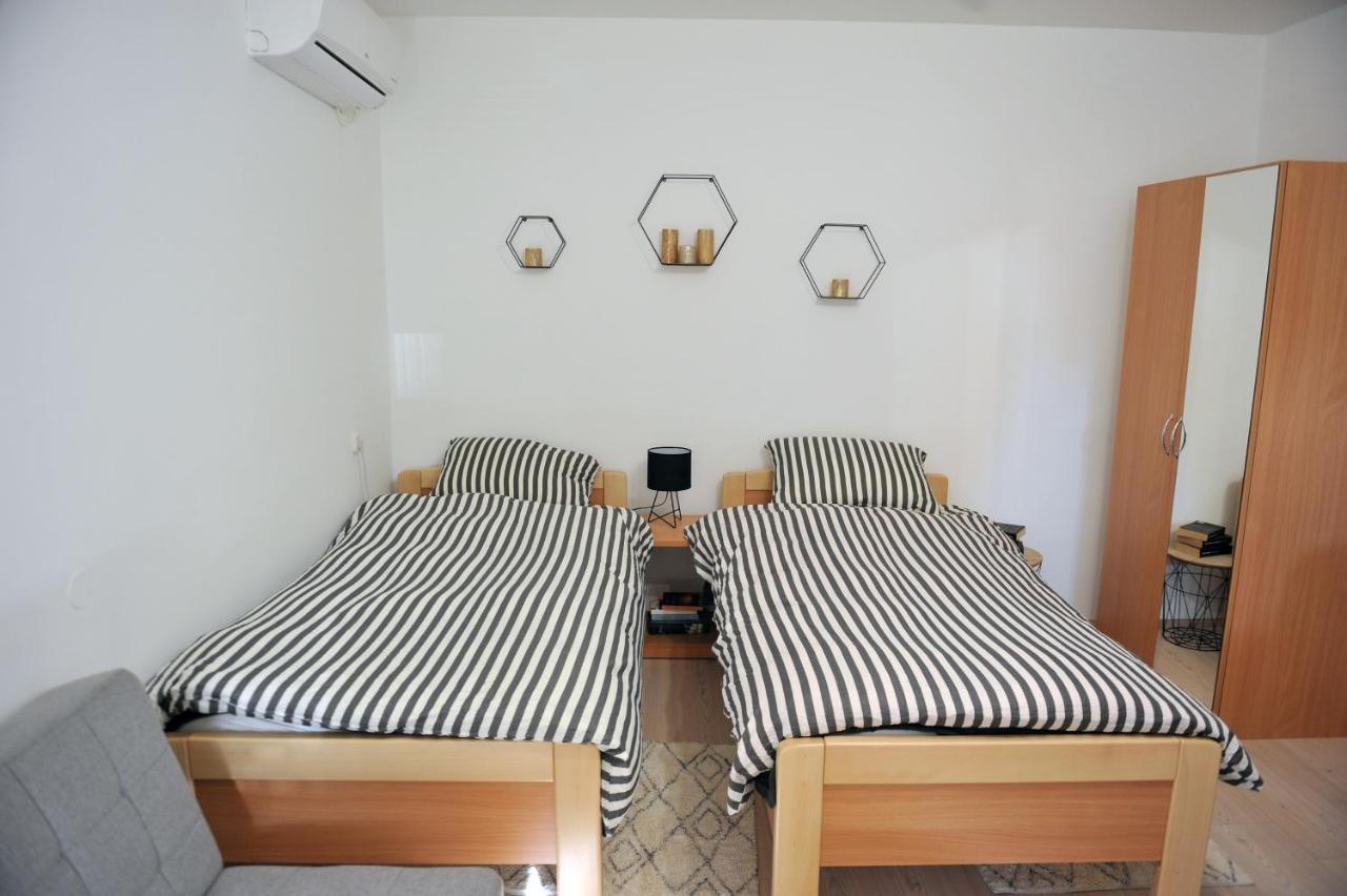 Studio Apartman Bandb Ðakovo 외부 사진
