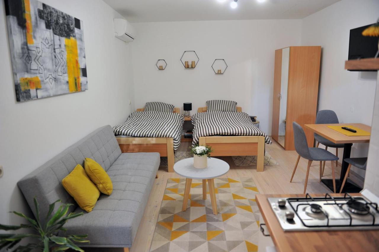 Studio Apartman Bandb Ðakovo 외부 사진